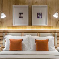 Отель Browns Central 4* Номер категории Эконом
