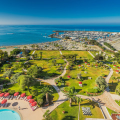 Отель St Raphael Resort & Marina пляж фото 2