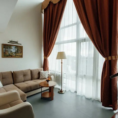 Гостиничный Комплекс Любим 3* Люкс
