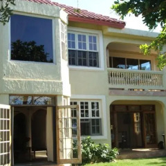 Отель Paradise Majestic Beachfront вид на фасад фото 2