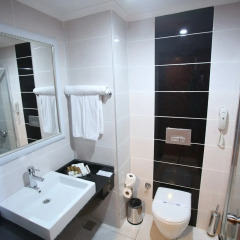 Отель Throne Beach Resort & SPA Титреенгёль ванная