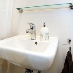 Отель Central Guest Rooms Нидерланды, Амстердам - отзывы, цены и фото номеров - забронировать отель Central Guest Rooms онлайн ванная