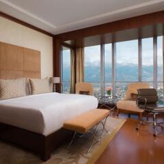 Отель The Ritz-Carlton, Almaty Номер Club