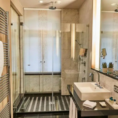 Hotel Vier Jahreszeiten Kempinski München 5* Улучшенный люкс с различными типами кроватей фото 6