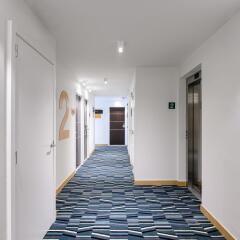 Отель B&B Hotel Brussels Centre Gare du Midi Бельгия, Брюссель - отзывы, цены и фото номеров - забронировать отель B&B Hotel Brussels Centre Gare du Midi онлайн интерьер отеля