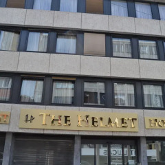The Helmet Hotel Брюссель вид на фасад фото 2