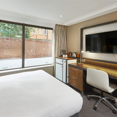 Отель DoubleTree by Hilton Hotel London - Hyde Park Великобритания, Лондон - отзывы, цены и фото номеров - забронировать отель DoubleTree by Hilton Hotel London - Hyde Park онлайн удобства в номере фото 3