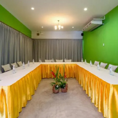 Отель Nai Na Resort & Spa