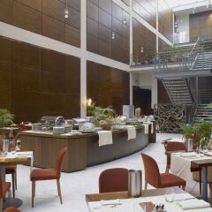 Отель DoubleTree by Hilton Turin Lingotto Италия, Турин - 1 отзыв об отеле, цены и фото номеров - забронировать отель DoubleTree by Hilton Turin Lingotto онлайн питание фото 3