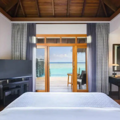 Отель Sheraton Maldives Full Moon Resort & Spa 5* Бунгало с различными типами кроватей фото 4