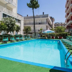 Hotel Aiglon бассейн фото 2