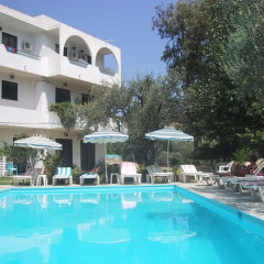 Hotel Katerina Парадиси бассейн
