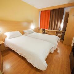 Гостиница Ibis Ярославль Центр 3* Стандартный номер с 2 отдельными кроватями