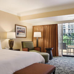Отель Hilton Hawaiian Village Waikiki Beach Resort 4* Стандартный номер с двуспальной кроватью фото 11