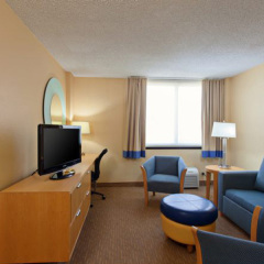 Отель La Quinta Inn & Suites Lax Лос-Анджелес комната для гостей фото 3