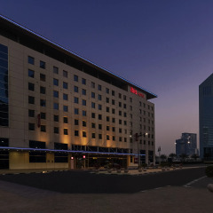 Отель ibis World Trade Centre Dubai вид на фасад
