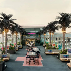 Отель W Dubai The Palm Дубай бассейн
