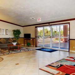 Отель Best Western Plus Las Vegas West фитнесс-зал