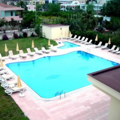Derya Deniz Hotel бассейн