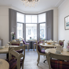 Отель Brighton Marina House Hotel - B&B Великобритания, Кемптаун - отзывы, цены и фото номеров - забронировать отель Brighton Marina House Hotel - B&B онлайн питание