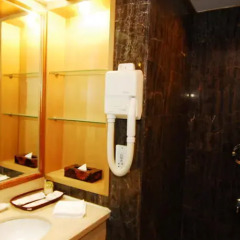 Отель Beijing Ping An Fu Hotel Китай, Пекин - отзывы, цены и фото номеров - забронировать отель Beijing Ping An Fu Hotel онлайн ванная фото 5
