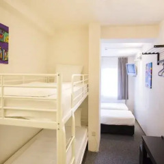 Quentin England Hotel 2* Кровать в общем номере с двухъярусной кроватью