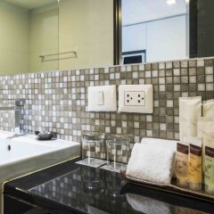 Отель Maitria Sukhumvit 18 Bangkok – A Chatrium Collection 4* Стандартный номер фото 6