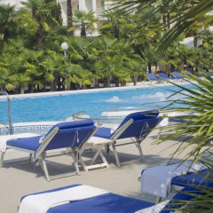Отель Abano Grand Hotel Италия, Абано-Терме - 3 отзыва об отеле, цены и фото номеров - забронировать отель Abano Grand Hotel онлайн бассейн фото 3