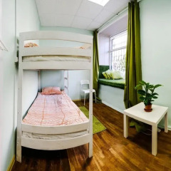 Хостел Old Flat на Невском Кровать в общем номере с двухъярусной кроватью