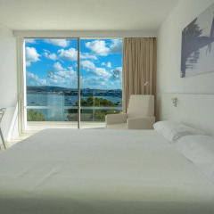 Отель Els Pins Resort & Spa 4* Номер Делюкс с различными типами кроватей