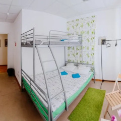 Хостел VELOHOSTEL Marata Стандартный семейный номер с различными типами кроватей (общая ванная комната)