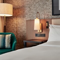 Отель Hilton Vienna Вена сейф в номере