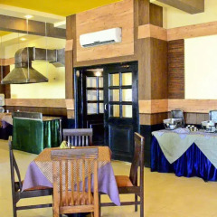 Отель Bollywood Sea Queen Beach Resort Индия, Гоа - отзывы, цены и фото номеров - забронировать отель Bollywood Sea Queen Beach Resort онлайн питание