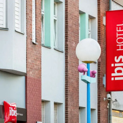 Отель ibis Berlin Neukölln вид на фасад фото 2