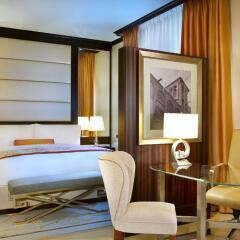 Отель The Ritz-Carlton Abu Dhabi Grand Canal 5* Номер Venetian village фото 2