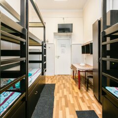 Хостел Хогвардс Кровать в женском общем номере с двухъярусной кроватью фото 6