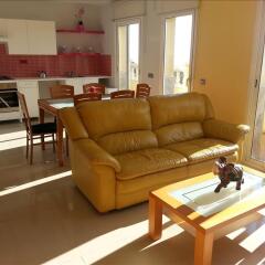 Отель 4 BR Villa Sole комната для гостей