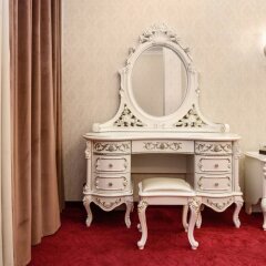 Гостиница Император Люкс с двуспальной кроватью фото 10