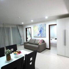Отель Karon Butterfly Residence Люкс с различными типами кроватей фото 4
