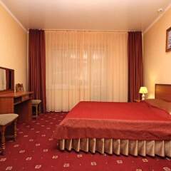 Гостиница Плаза 4* Люкс разные типы кроватей