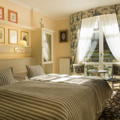 Отель Karlsbad Grande Madonna (Aura Palace) комната для гостей