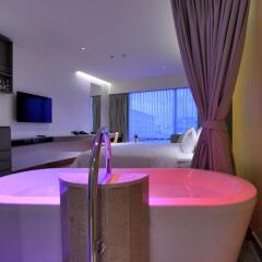 LIT Bangkok Hotel 5* Номер Extra radiance фото 5