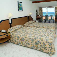 Отель Club Amigo Atlantico Guardalavaca All Inclusive комната для гостей фото 2