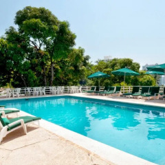 Отель Real Bananas All Inclusive бассейн