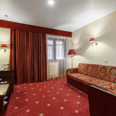 Клуб Отель Корона 4* Сьюит