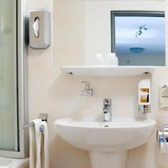 Отель Aparthotel Neumarkt Германия, Дрезден - 1 отзыв об отеле, цены и фото номеров - забронировать отель Aparthotel Neumarkt онлайн ванная