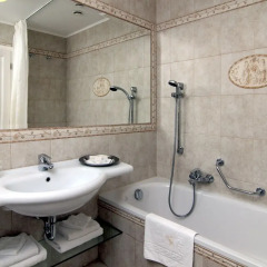 Отель Karlsbad Grande Madonna (Aura Palace) ванная