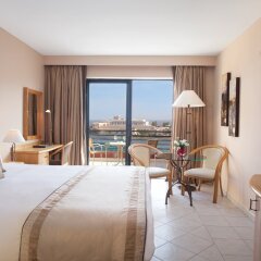 Отель Marina Hotel Corinthia Beach Resort Мальта, Сан Джулианс - отзывы, цены и фото номеров - забронировать отель Marina Hotel Corinthia Beach Resort онлайн комната для гостей фото 2