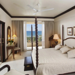 Golden Tulip Golden Bay Beach Hotel Ларнака комната для гостей фото 4