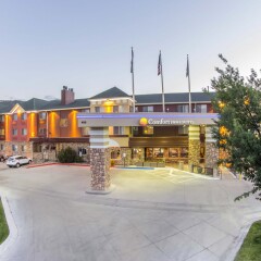 Отель Comfort Inn & Suites Durango вид на фасад фото 4